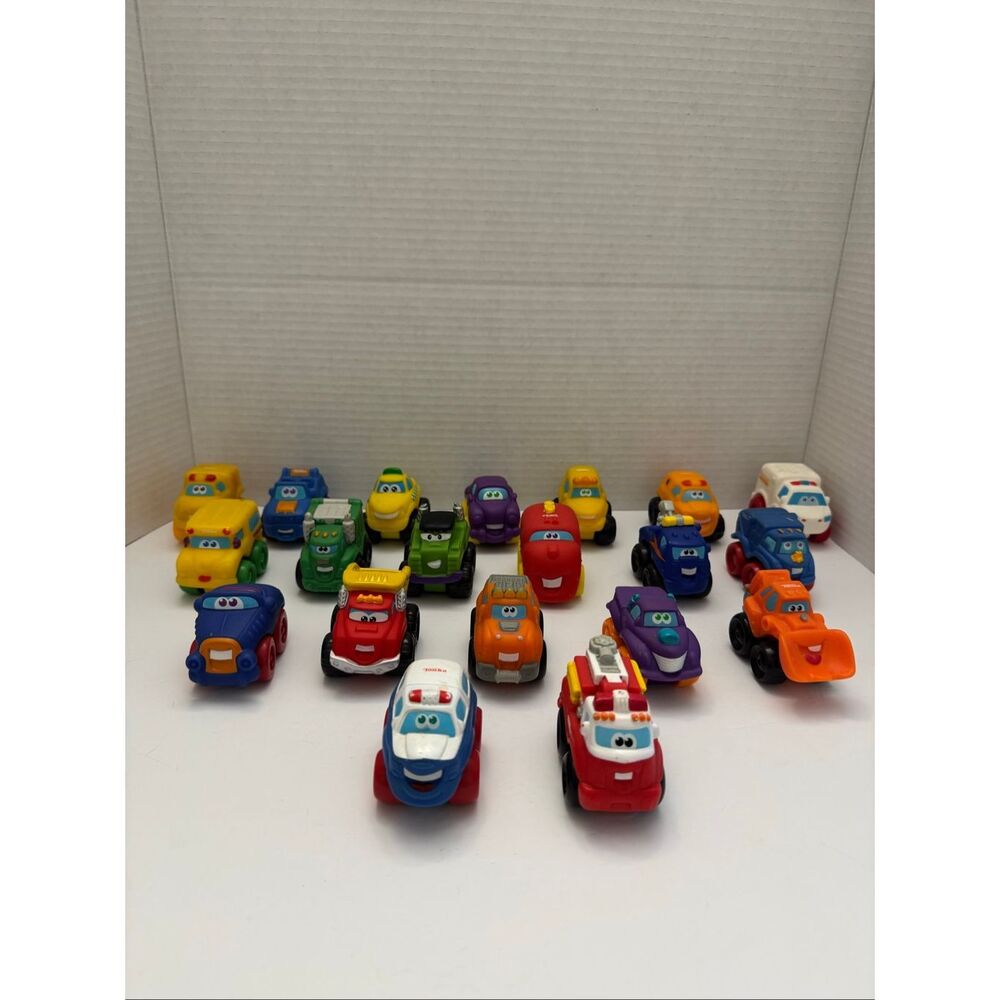 Tonka Playskool Chuck & Friends Mini Wheel Pals Lot of 20 Cars Trucks Equipment